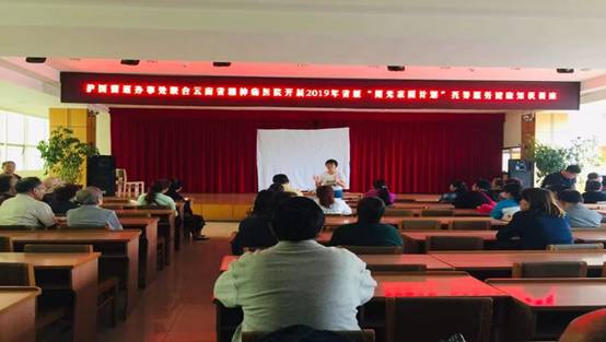 多點(diǎn)開(kāi)花，護(hù)理人員進(jìn)社區(qū)，為精神障礙患者解決實(shí)際問(wèn)題